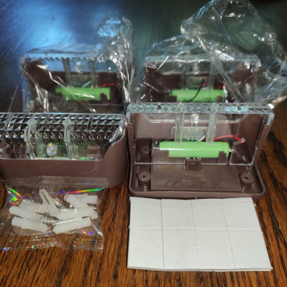Solar Deck LED Lights- 4pcs/box - Picture 2 of 14